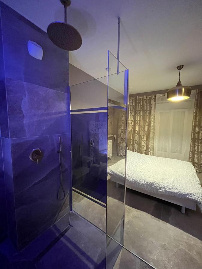 Love Room Mille Et Une Nuits 纳博讷 外观 照片
